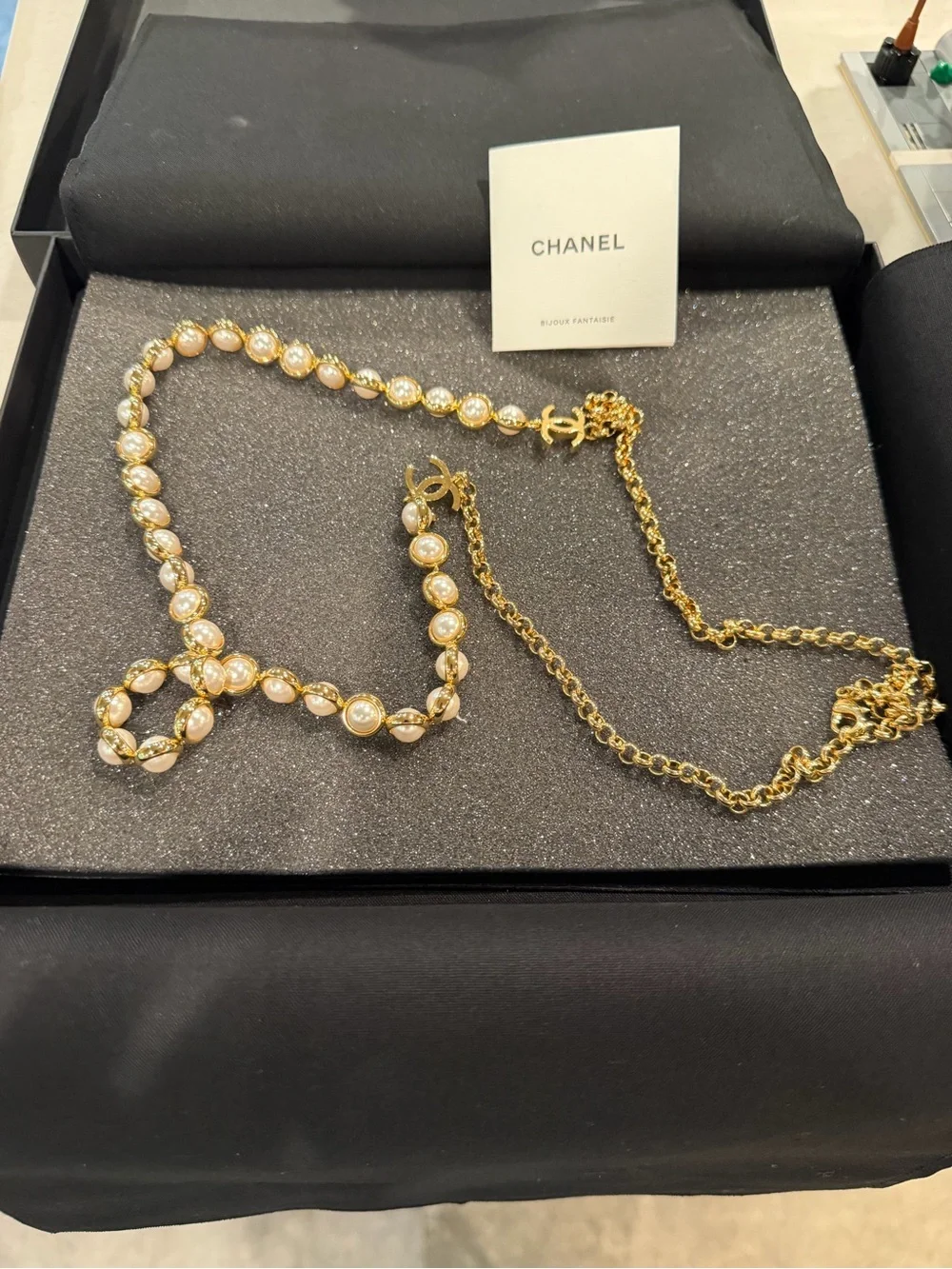 CHANEL White Knit
